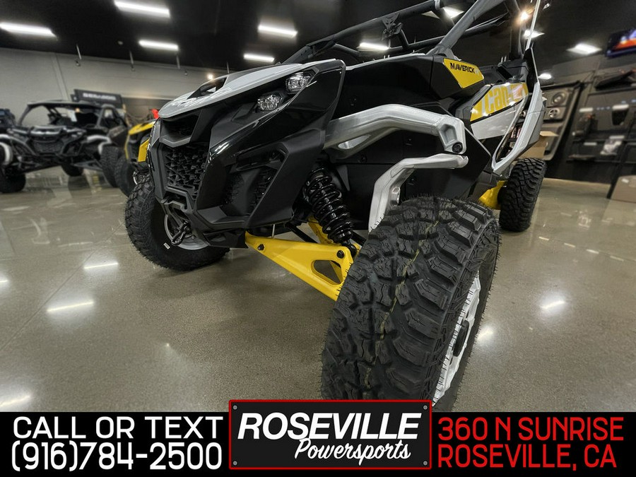 2024 Can-Am™ Maverick R Base