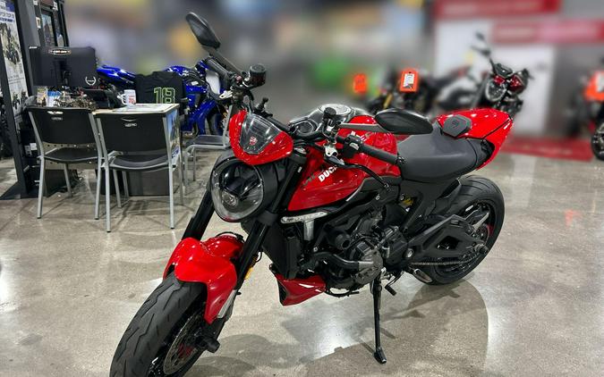 2022 Ducati Monster