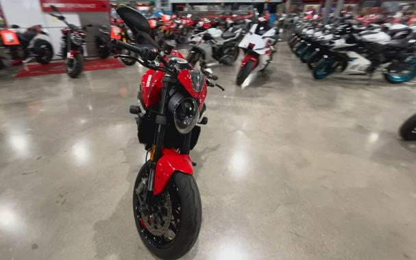 2022 Ducati Monster