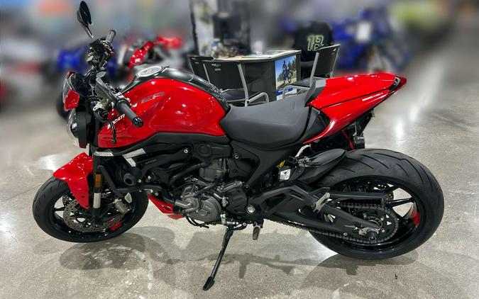 2022 Ducati Monster