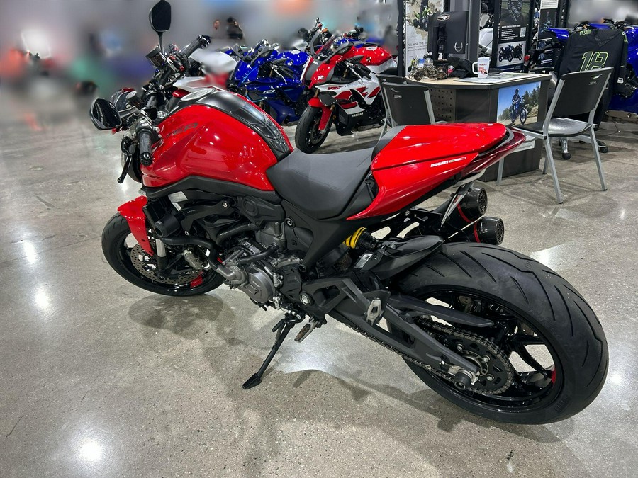 2022 Ducati Monster