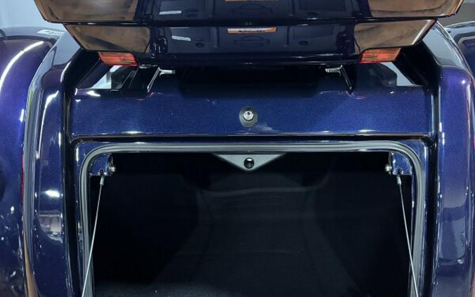 2025 Harley-Davidson® Tri Glide® Ultra MYSTIC SHIFT