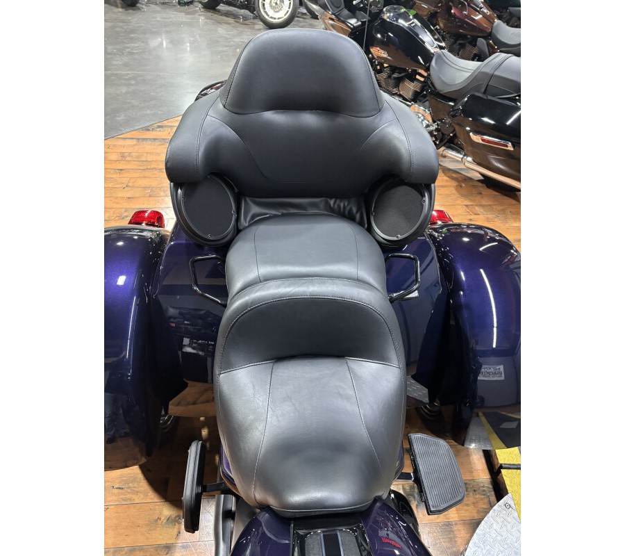 2025 Harley-Davidson® Tri Glide® Ultra MYSTIC SHIFT