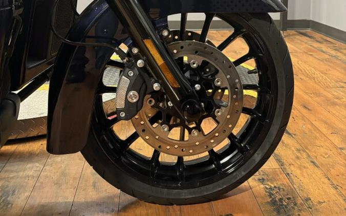 2025 Harley-Davidson® Tri Glide® Ultra MYSTIC SHIFT