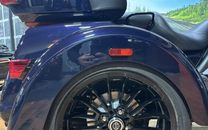 2025 Harley-Davidson® Tri Glide® Ultra MYSTIC SHIFT