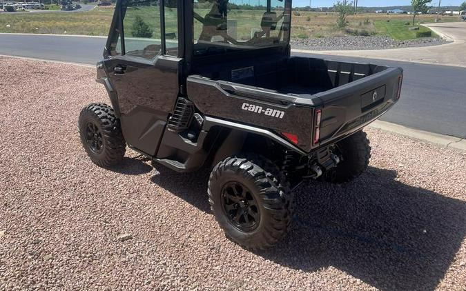 2026 Can-Am® Defender XT CAB HD11