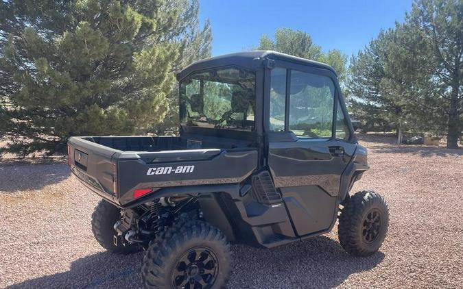 2026 Can-Am® Defender XT CAB HD11