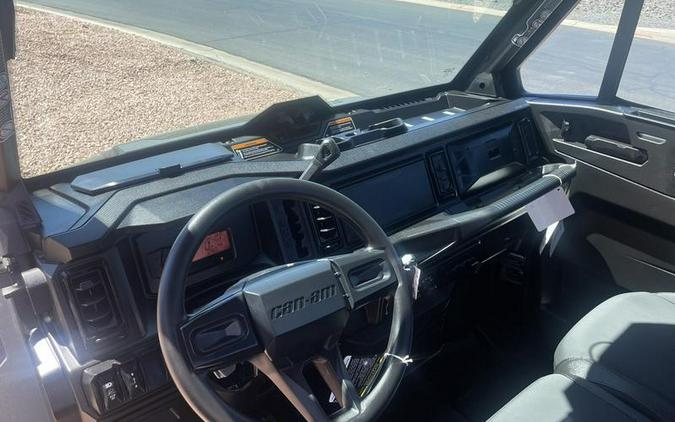 2026 Can-Am® Defender XT CAB HD11
