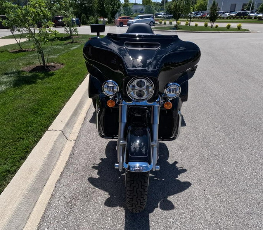 2024 Harley-Davidson® FLHTCUTG - Tri Glide® Ultra