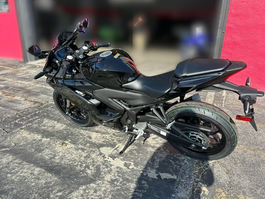 2026 Yamaha YZF-R3 ABS
