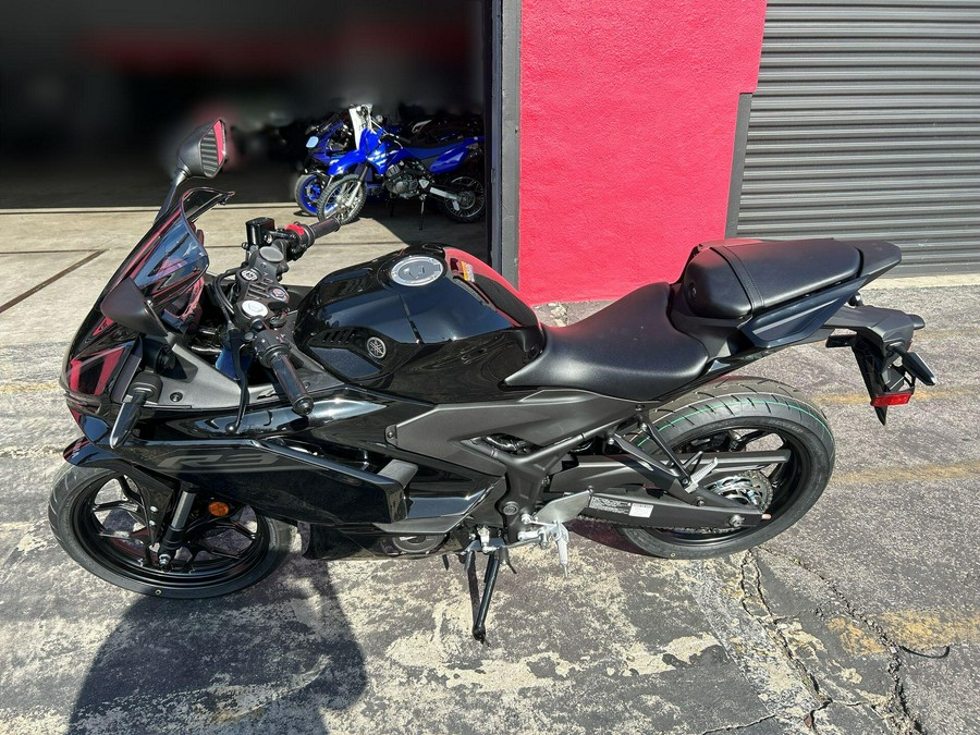 2026 Yamaha YZF-R3 ABS