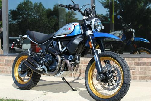 2022 Ducati Scrambler Icon Dark Review [10 Fast Facts]