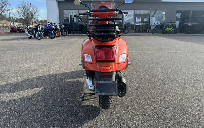 2024 VESPA GTS Super 300