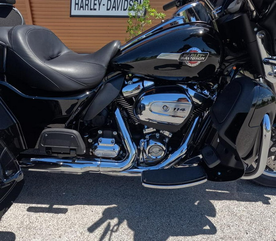 2024 Harley-Davidson® FLHTCUTG - Tri Glide® Ultra