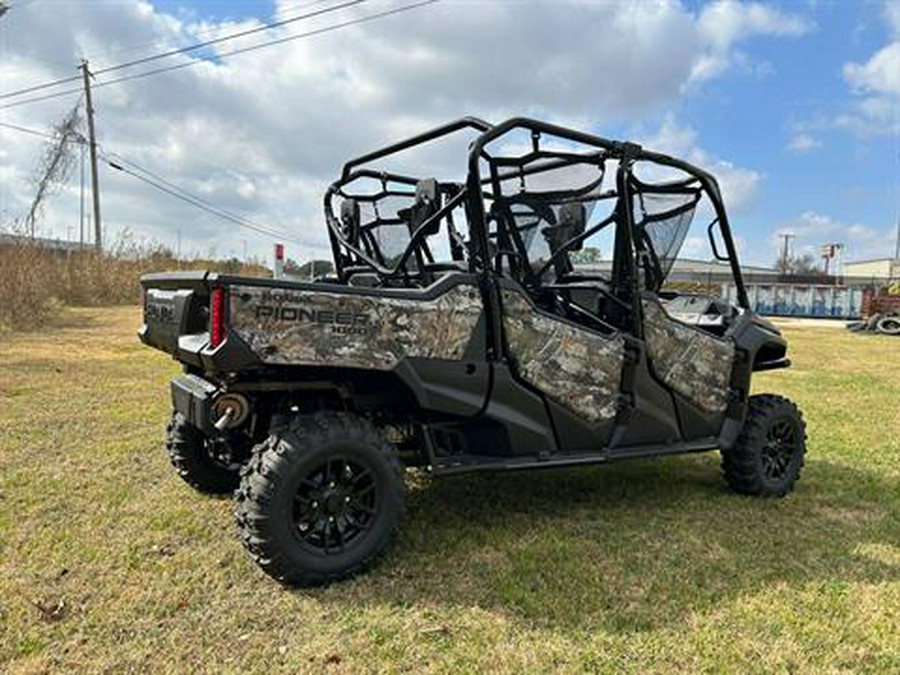 2025 Honda Pioneer 1000-6 Deluxe Crew