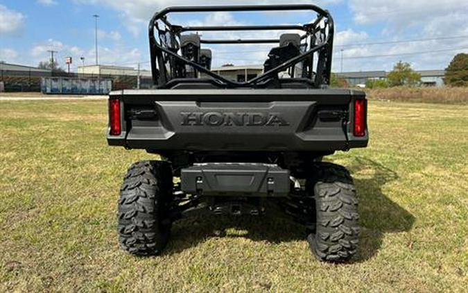 2025 Honda Pioneer 1000-6 Deluxe Crew