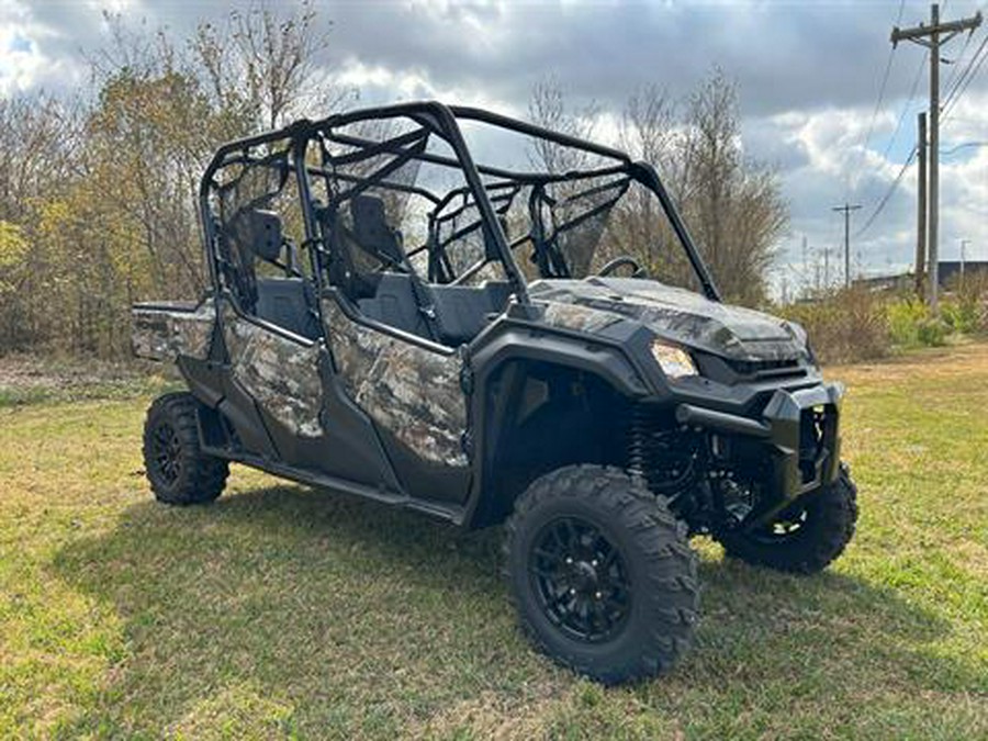 2025 Honda Pioneer 1000-6 Deluxe Crew