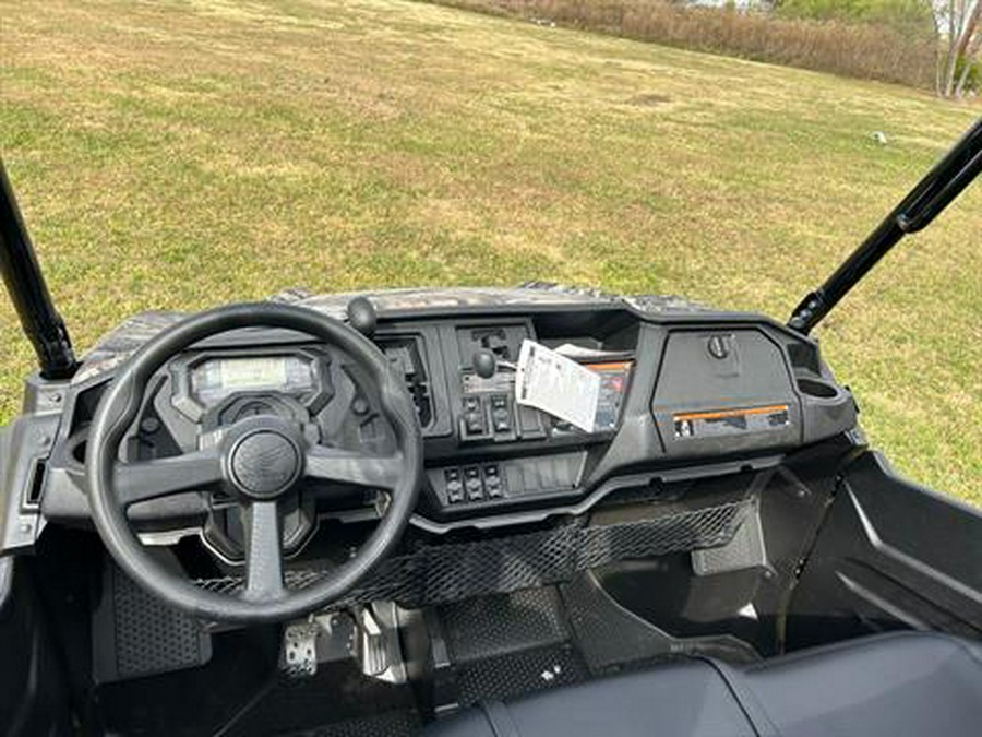 2025 Honda Pioneer 1000-6 Deluxe Crew