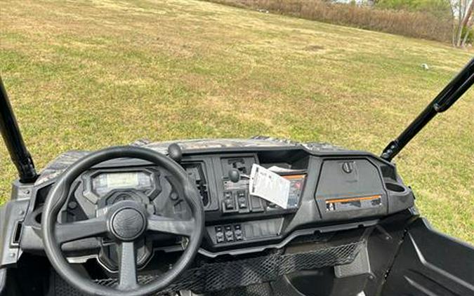 2025 Honda Pioneer 1000-6 Deluxe Crew