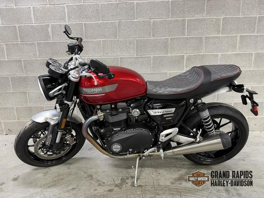 2022 Triumph Speed Twin Red Hopper
