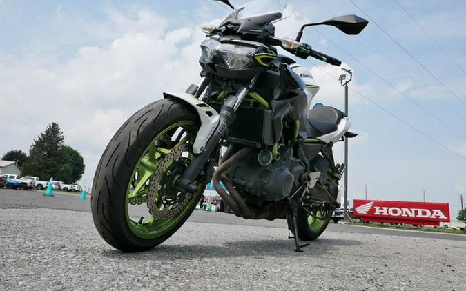 2021 Kawasaki Z650 ABS Pearl Blizzard White/Metallic Spark Black