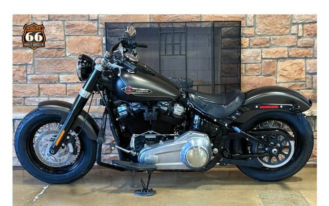 2021 Harley-Davidson® Softail Slim® River Rock Gray Denim/Black Denim