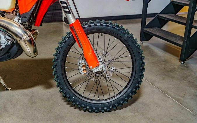 2027 KTM XC 300 W