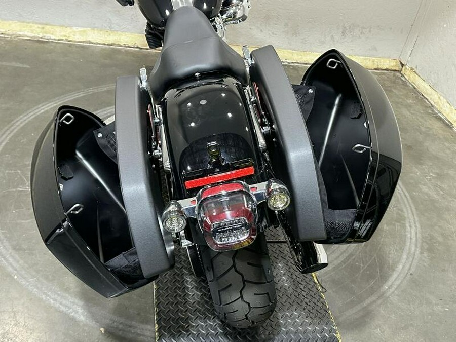 2026 Harley-Davidson® Low Rider® ST VIVID BLACK