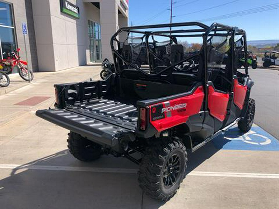 2024 Honda Pioneer 1000-6 Deluxe Crew