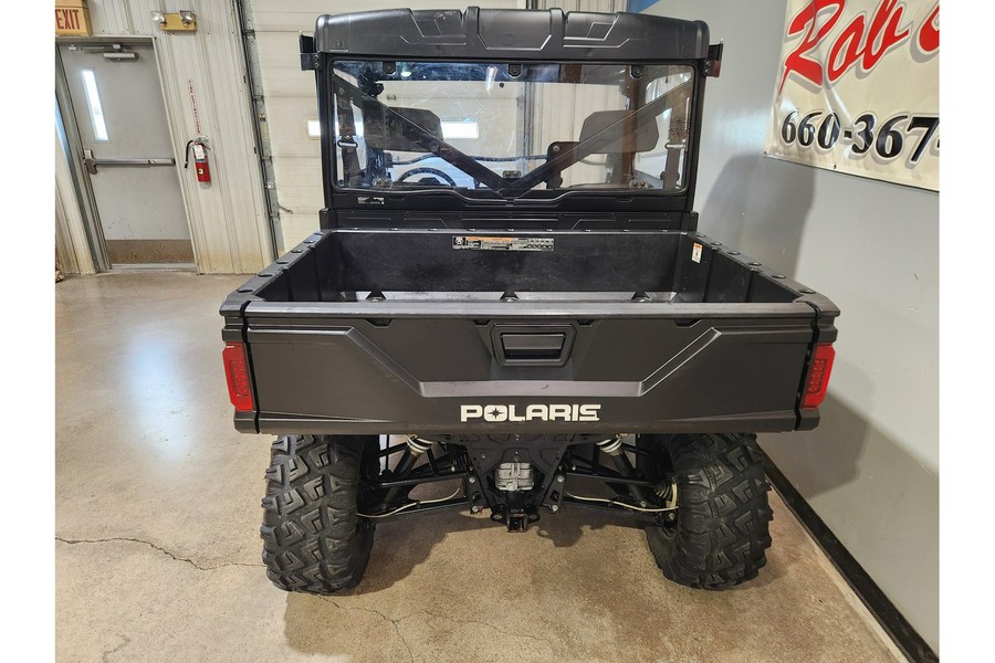 2017 Polaris Industries Ranger XP 1000 EPS Sunset Red, Cab