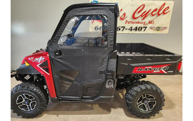 2017 Polaris Industries Ranger XP 1000 EPS Sunset Red, Cab