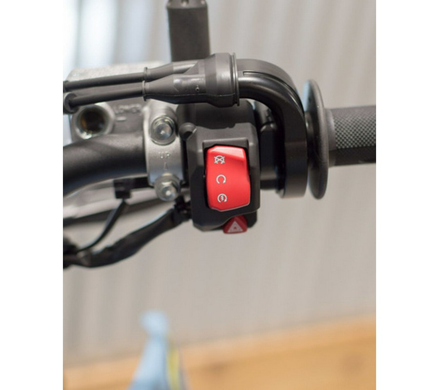 2025 Suzuki DR-Z 4SM