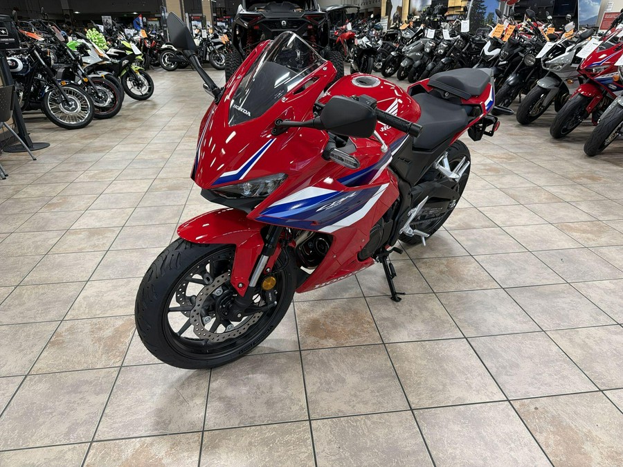 2025 Honda CBR500R ABS