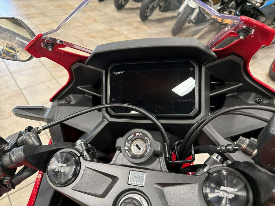 2025 Honda CBR500R ABS