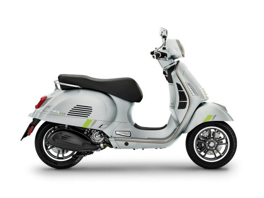 2023 Vespa GTS Super 300 Tech