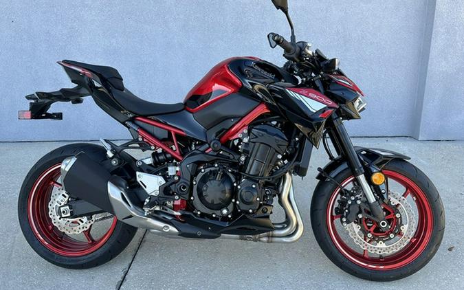 2024 Kawasaki Z900 ABS Candy Persimmon RedEbony