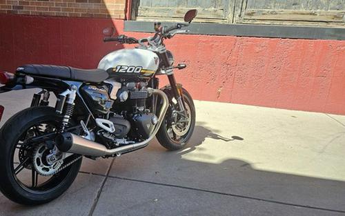 2026 Triumph Speed Twin 1200 Crystal WhiteSapphire Black