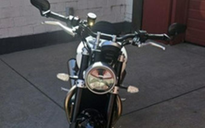 2026 Triumph Speed Twin 1200 Crystal WhiteSapphire Black
