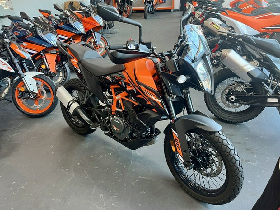 2024 KTM Adventure 390