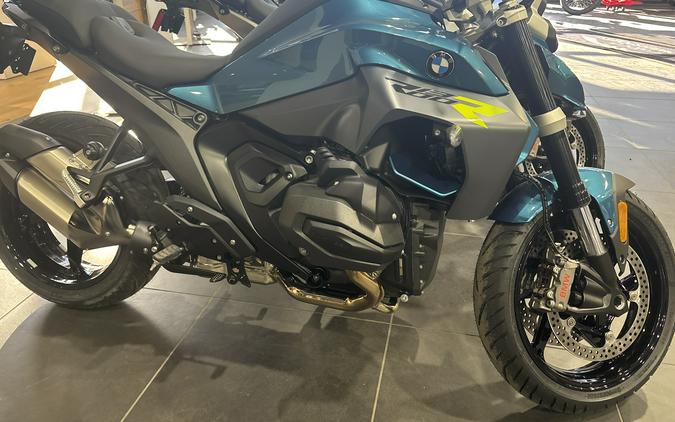 2026 BMW R 1300 R