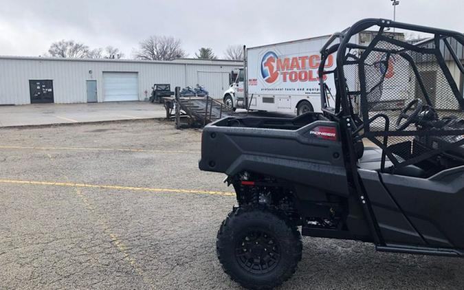 2026 Honda Pioneer 700 Deluxe