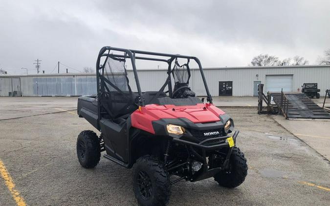 2026 Honda Pioneer 700 Deluxe