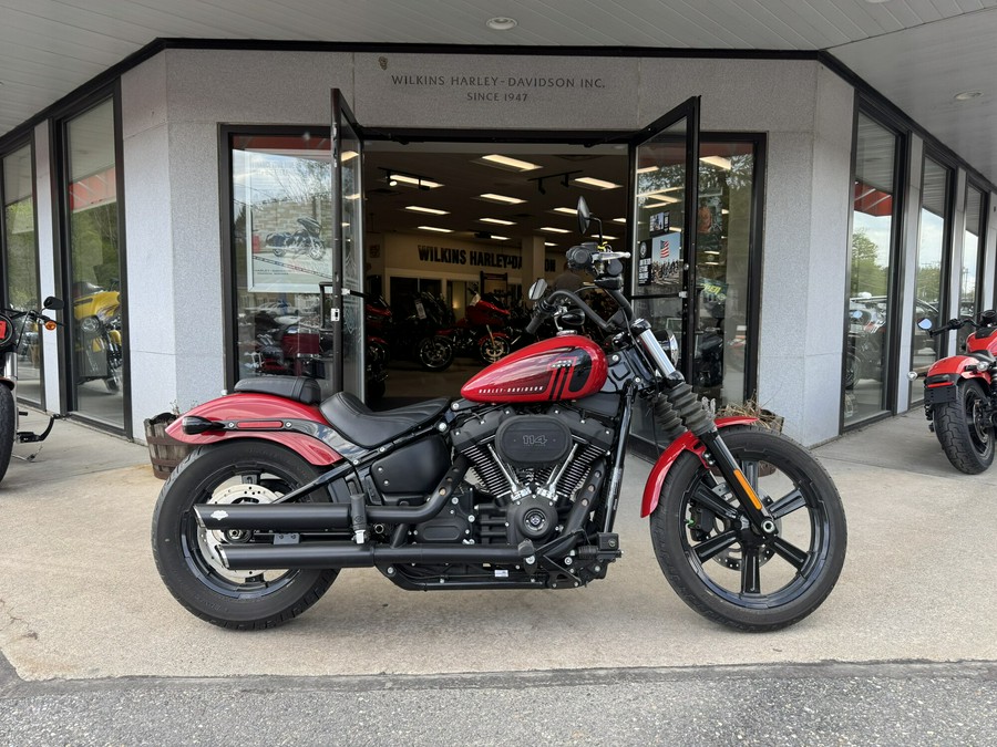 2022 HARLEY-DAVIDSON FXBBS STREET BOB 114 in Redline Red