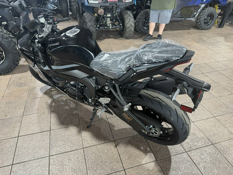 2026 Kawasaki NINJA ZX-6R ABS