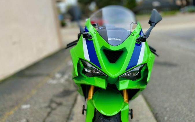 2024 Kawasaki Ninja® ZX™-6R 40th Anniversary Edition ABS