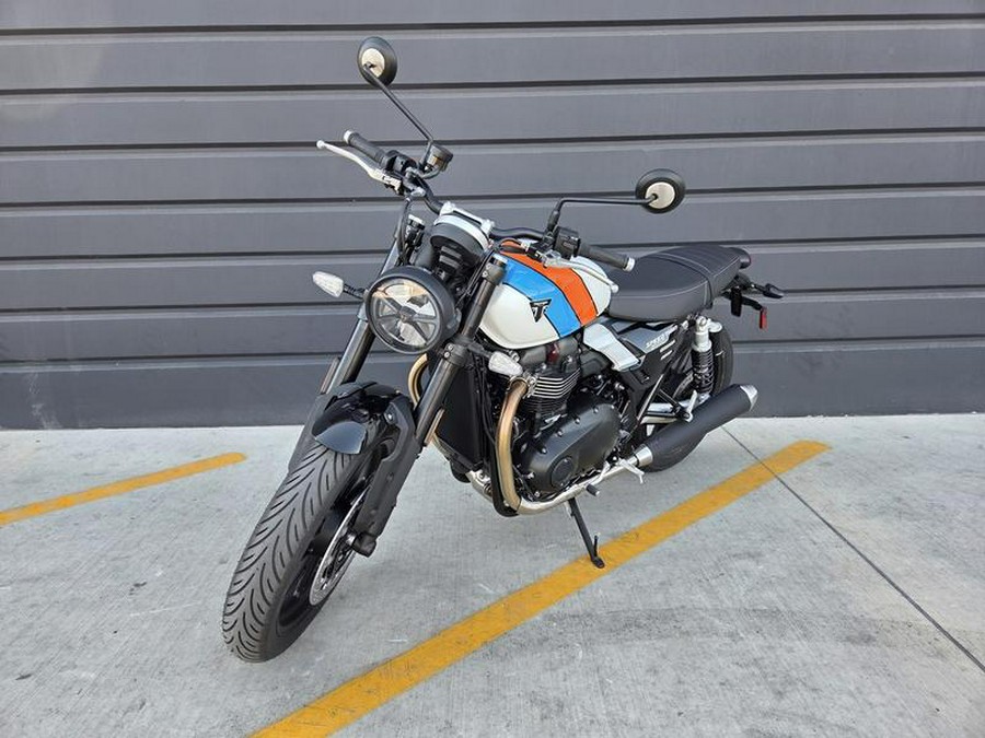 2025 Triumph Speed Twin 900 Pure White/Maui Blue/Tangerine Orange