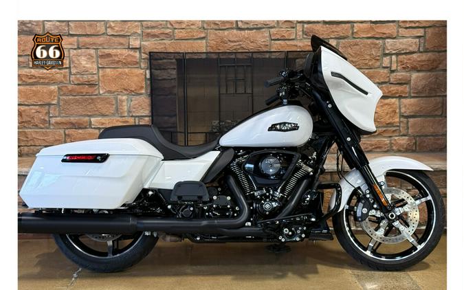2024 Harley-Davidson® Street Glide® White Onyx Pearl