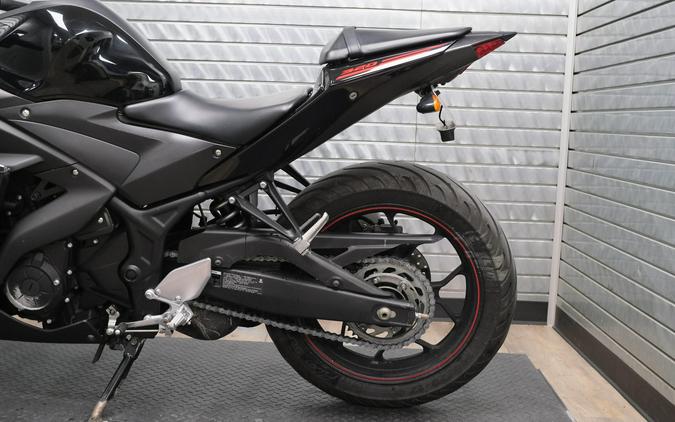 2015 YAMAHA YZFR3