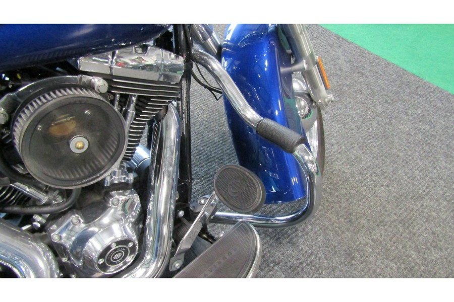 2017 Harley-Davidson® Heritage Softail Classic