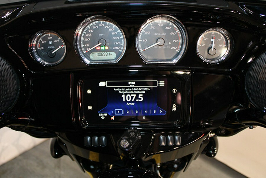 Used 2022 Harley-Davidson Street Glide Special Grand American Touring Motorcycle For Sale In Miami, Florida